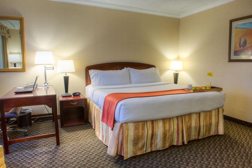 Four Points By Sheraton Windsor Downtown מראה חיצוני תמונה
