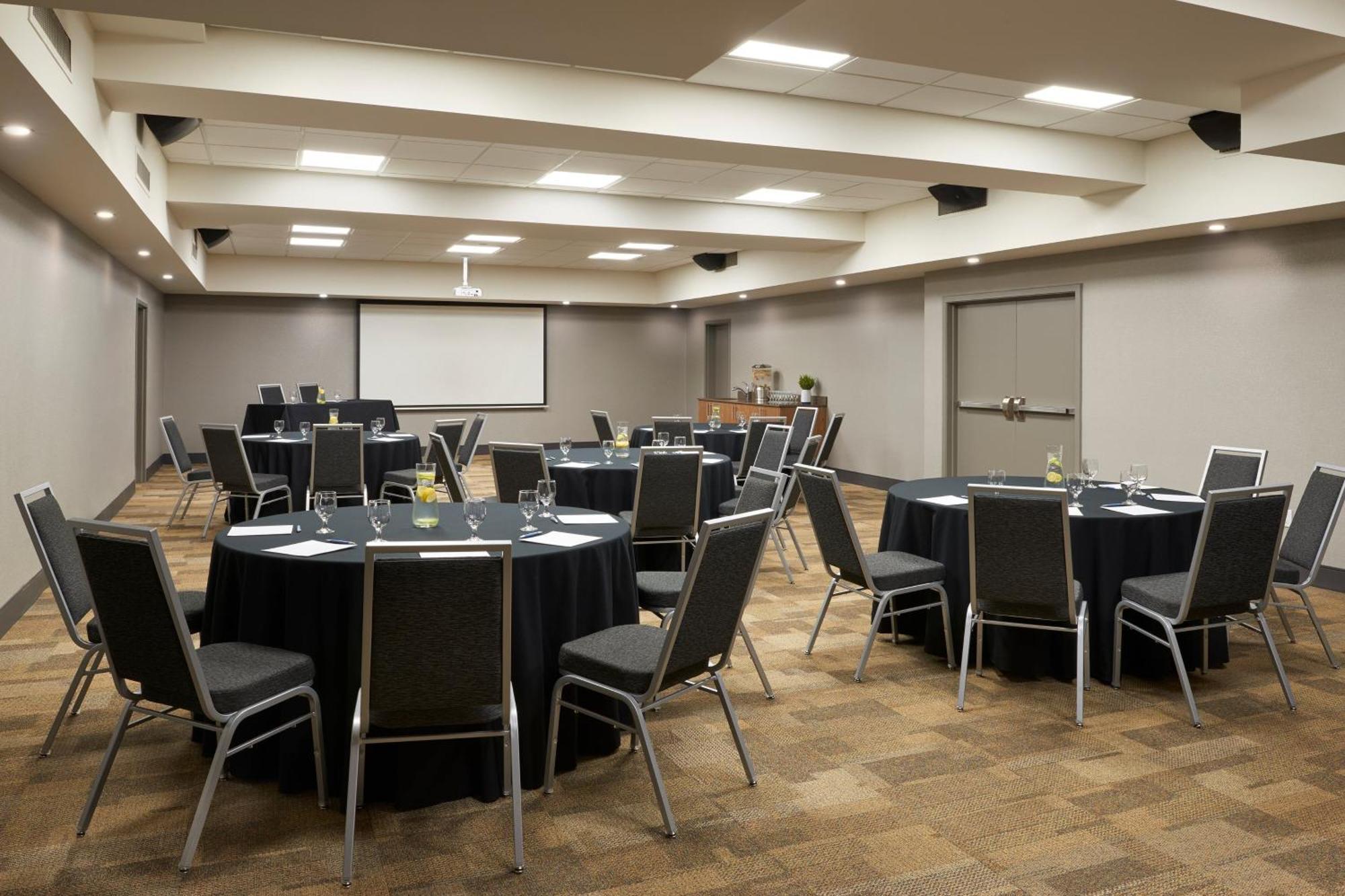 Four Points By Sheraton Windsor Downtown מראה חיצוני תמונה