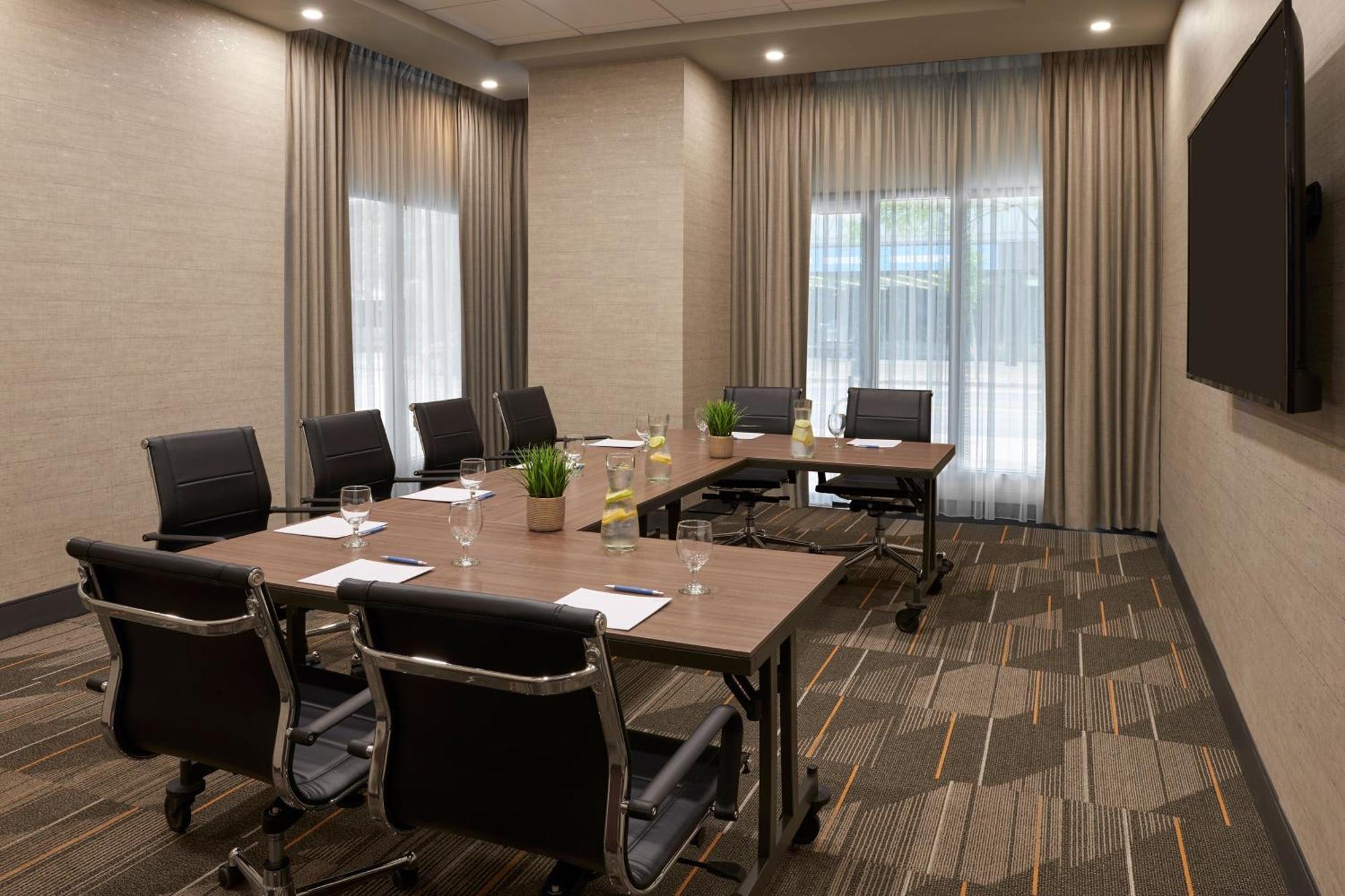Four Points By Sheraton Windsor Downtown מראה חיצוני תמונה