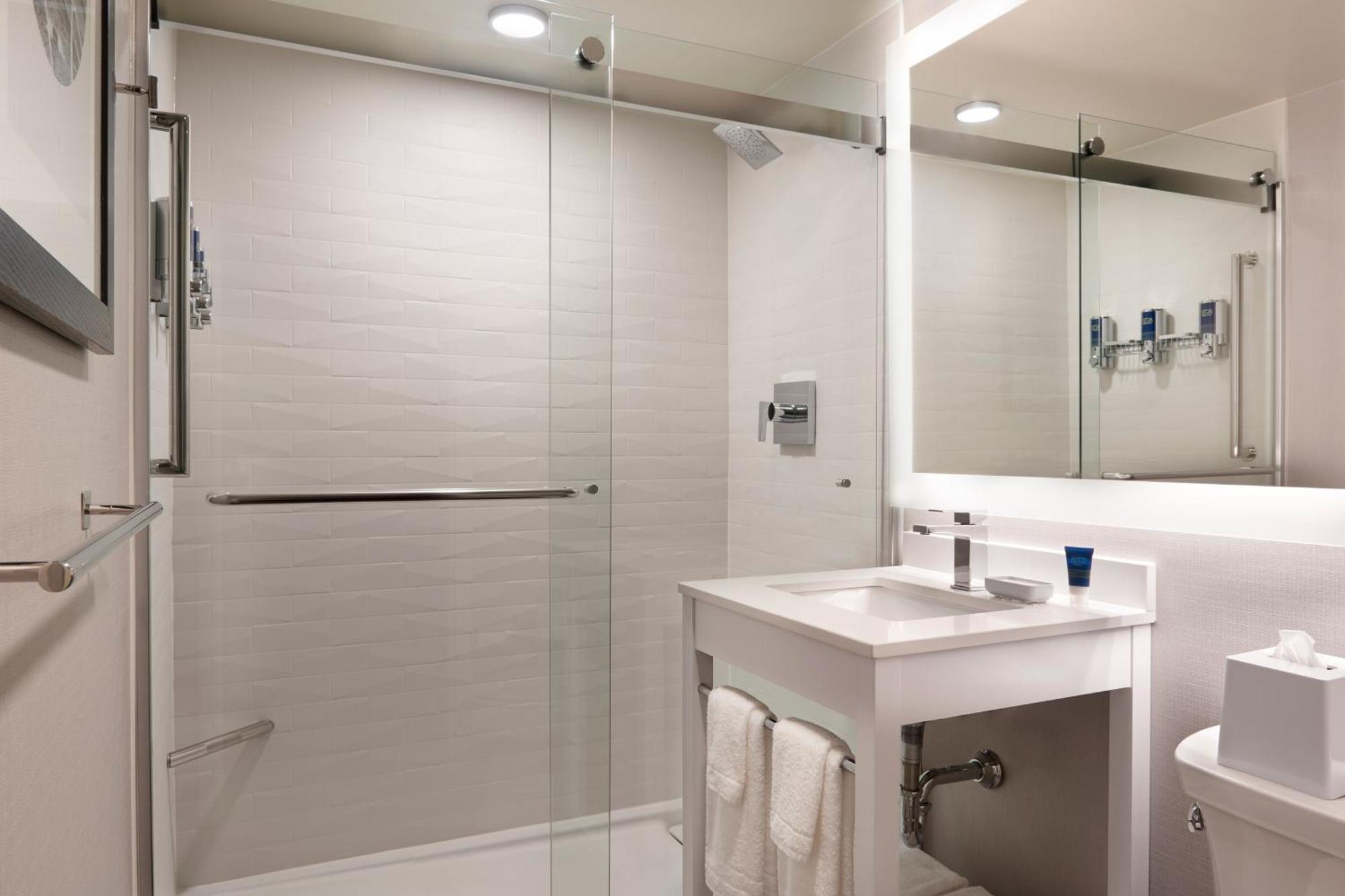 Four Points By Sheraton Windsor Downtown מראה חיצוני תמונה